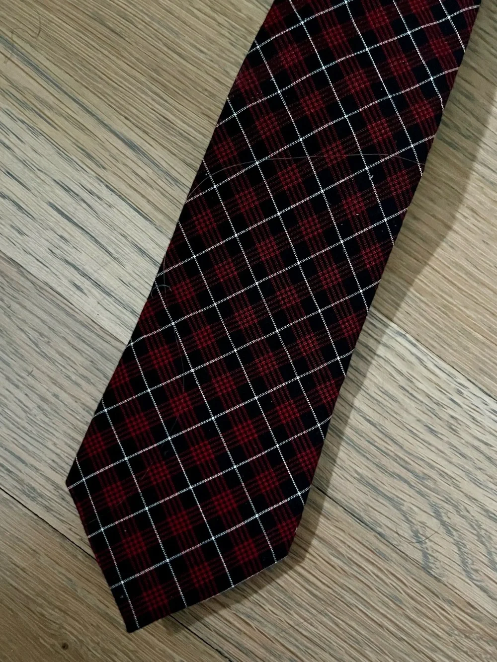 The Children’s Place Boys Plaid Poplin Tie Color:CLASSIC RED. Size: 8-14.